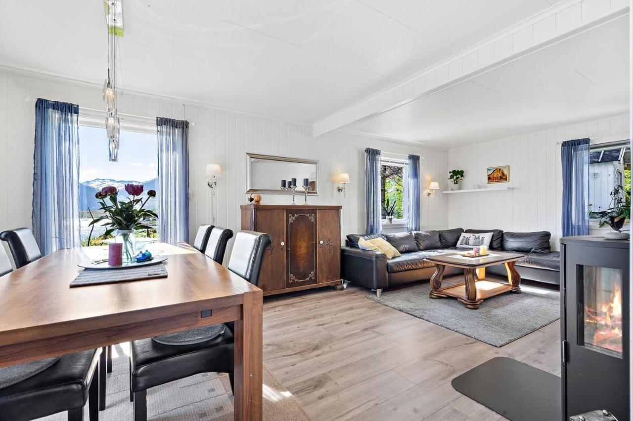 Villa Selmas Hus à Krystad Extérieur photo